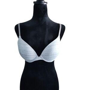 Pink bra size 32D